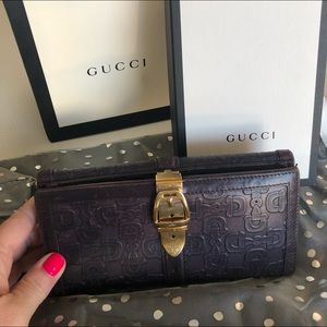 Authentic Gucci Horsebit wallet in GUC